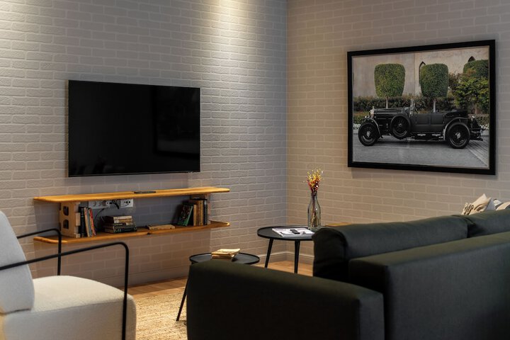 Room 50 of 80