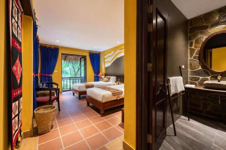 Room 21 of 27