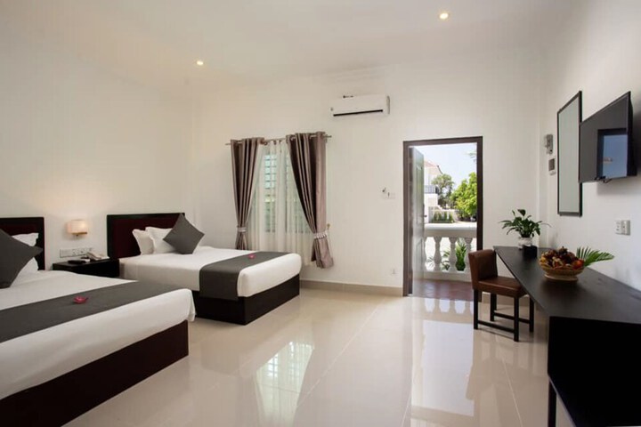 Room 15 of 50