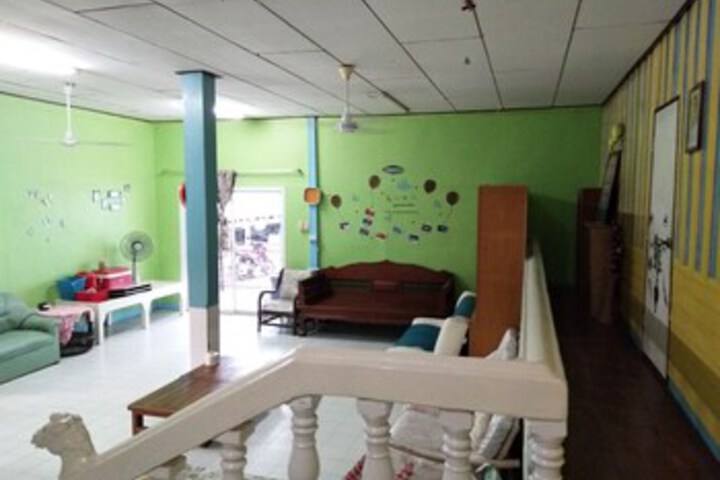 Room 13 of 50