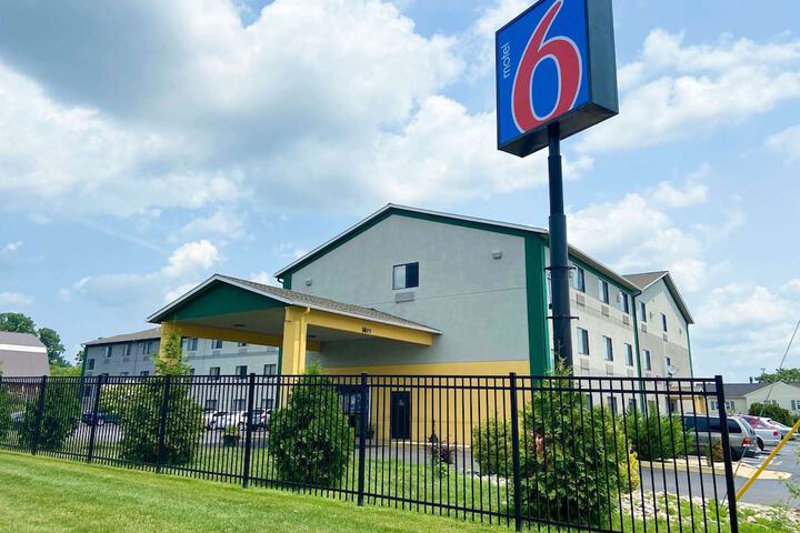 Motel 6 Lancaster PA in Lancaster, PA