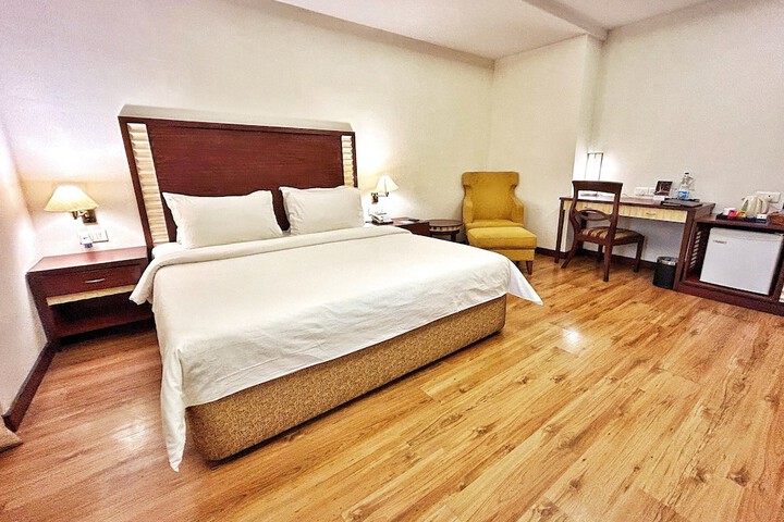 Room 14 of 49