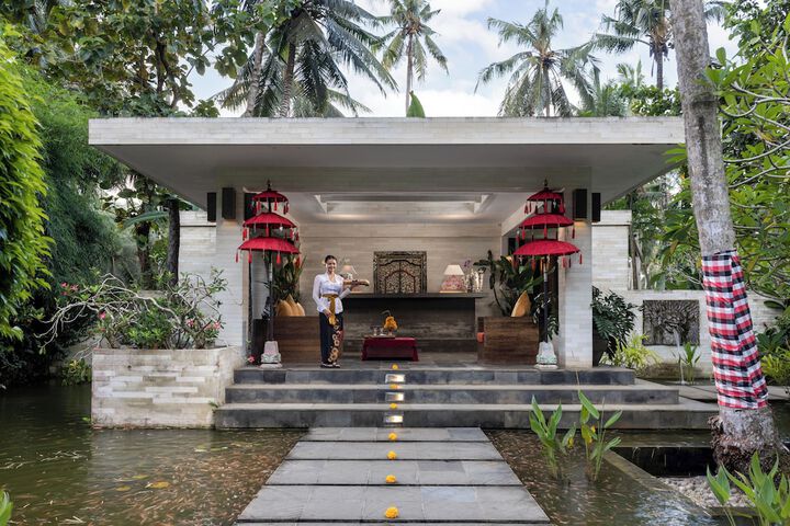 Guest Lobby
