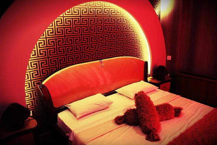 Room 4 of 45