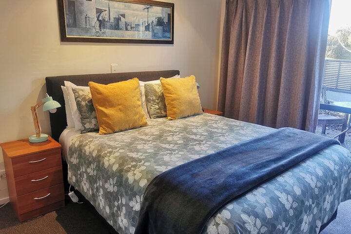 Room 15 of 48