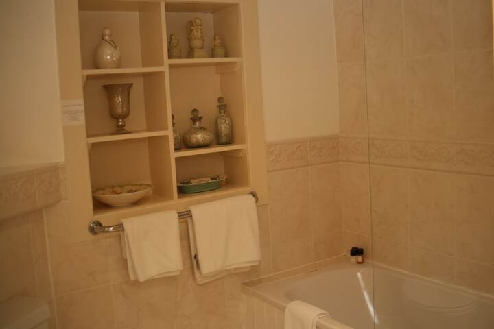 Room 34 of 51