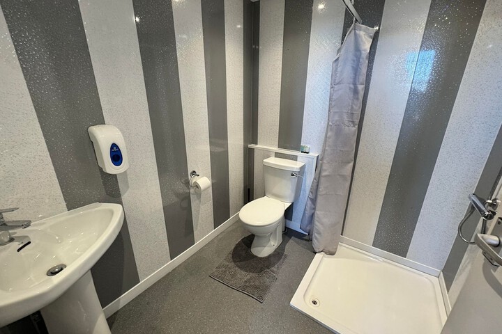 Room 72 of 125