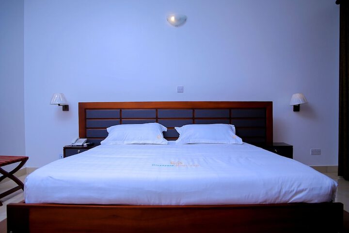 Room 2 of 26