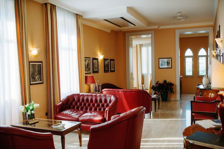 Hotel Interior 3 of 152