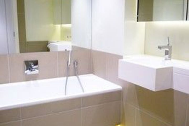 Room 3 of 11