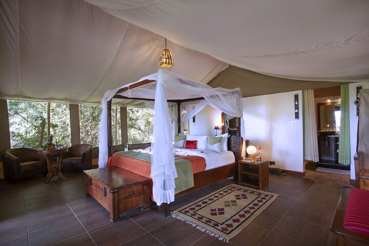 Room 4 of 48