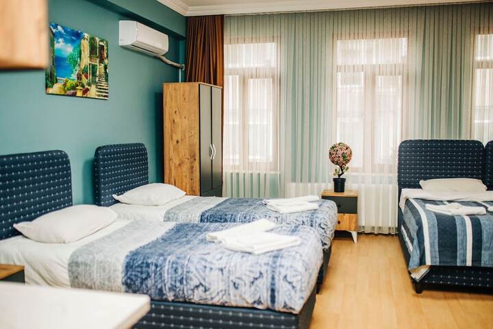 Room 34 of 75
