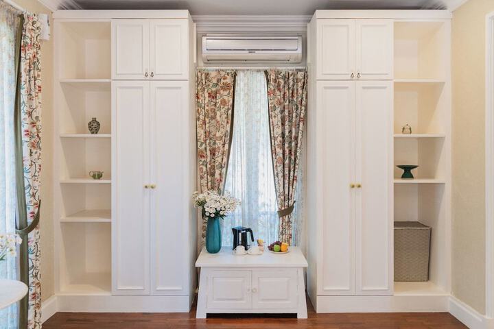 Room 62 of 177