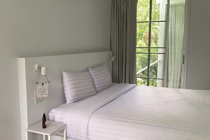 Room 50 of 127