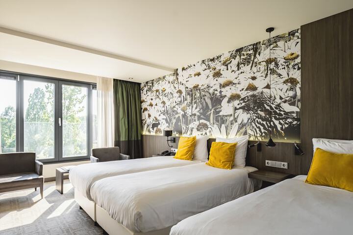 Room 47 of 108