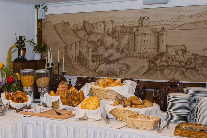Breakfast/Coffee Service 27 of 41