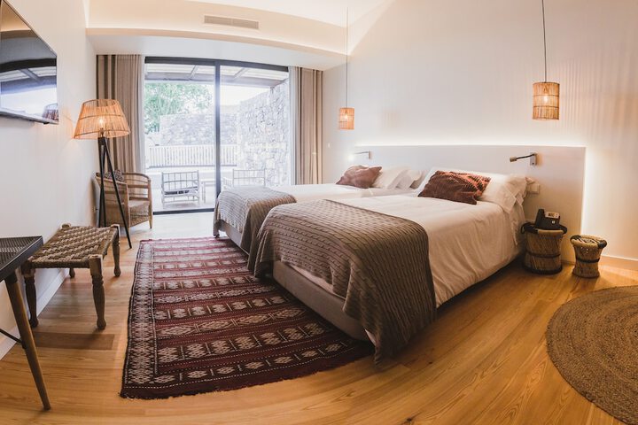 Room 27 of 126