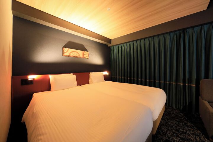 Room 26 of 43