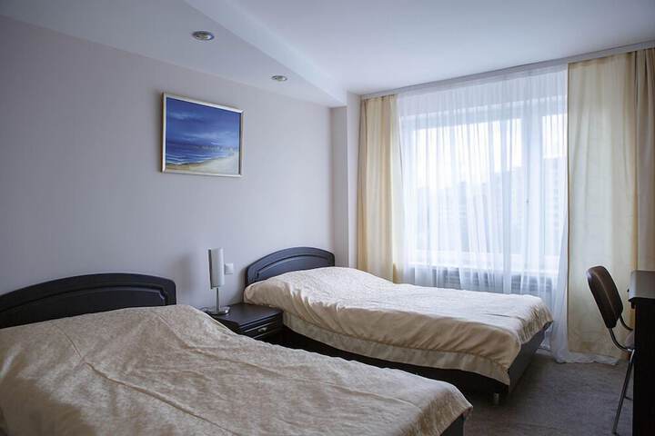 Room 40 of 122