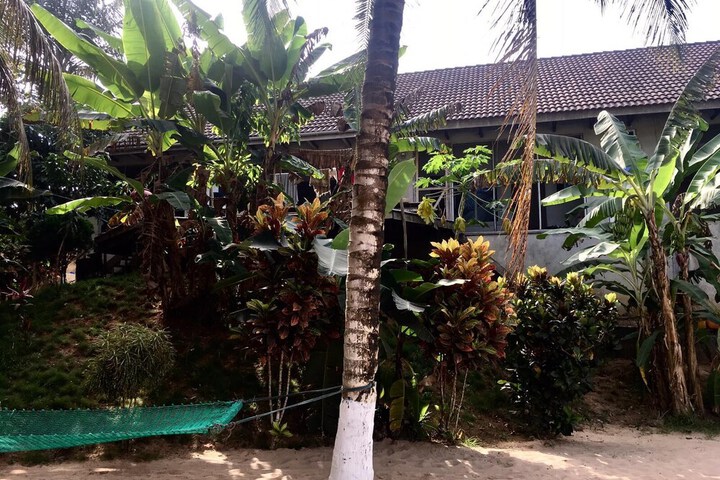 Hotel Exterior 53 of 58