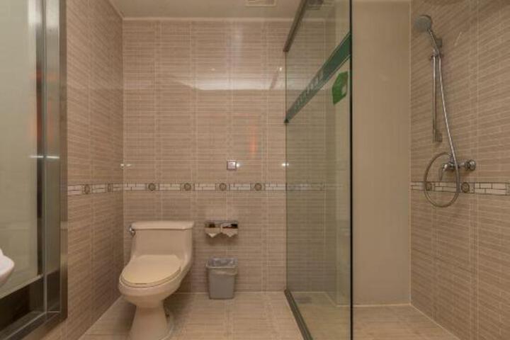 Jin Baoli Business Hotel