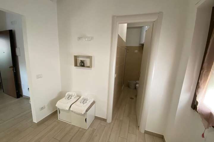 Room 4 of 46