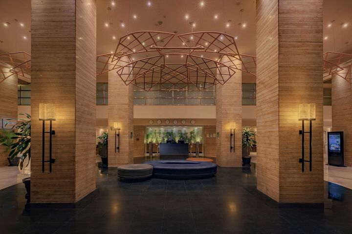 Guest Lobby