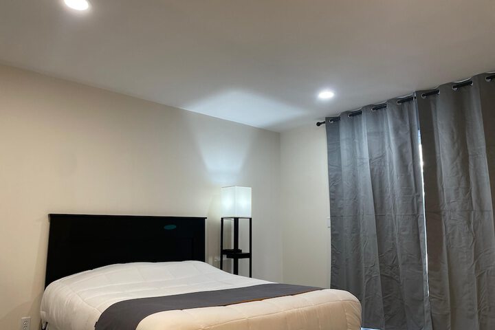 Room 9 of 50