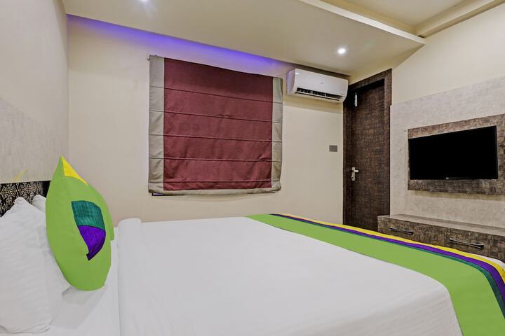 Room 14 of 31