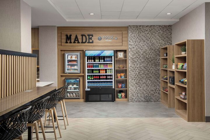 Snack bar