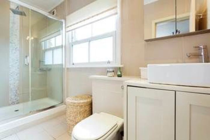Room 2 of 26