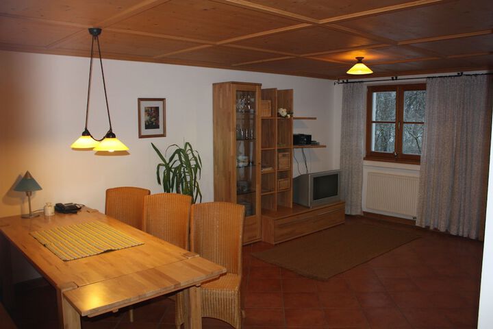 Room 28 of 48