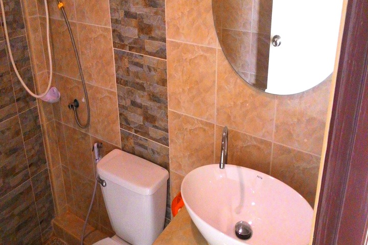 Room 8 of 26