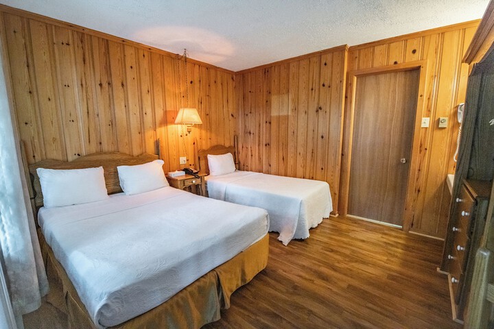 Room 42 of 81