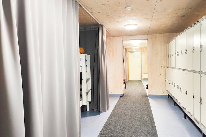 Room 49 of 100