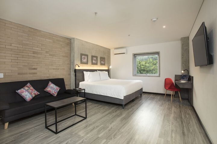 Room 2 of 19