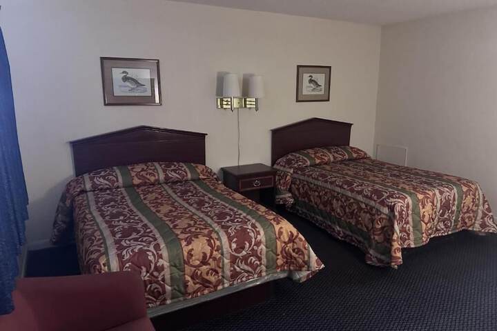 Room 4 of 15