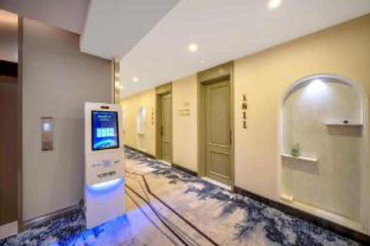 Mei call Jinghe Altitude Hotel (Hasi Wanda Jinjue Vientiane Store)