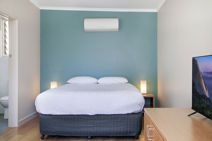 Room 15 of 76