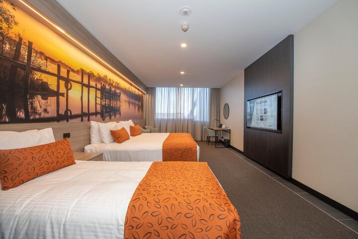 Room 7 of 40
