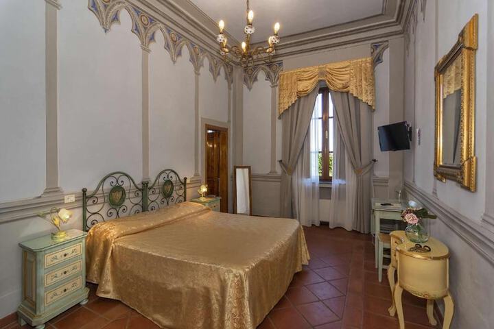 Room 26 of 150