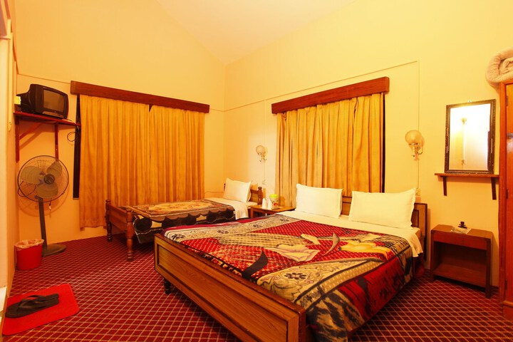 Room 2 of 13