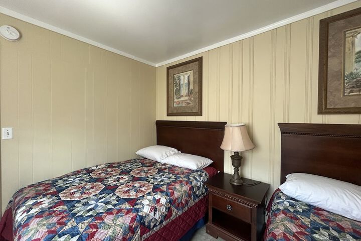 Room 43 of 138