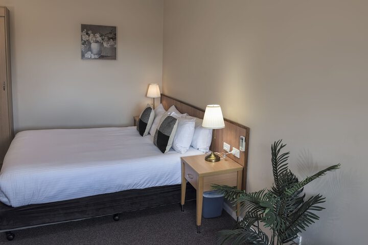 Room 8 of 57