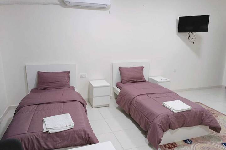 Room 12 of 39