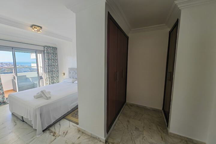 Room 75 of 404