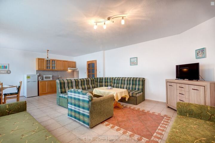 Room 92 of 146