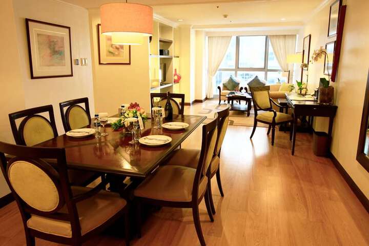 Dining Photos