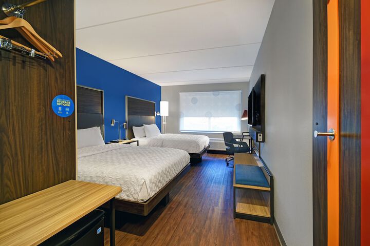 2 Queen Beds (11 of 23)