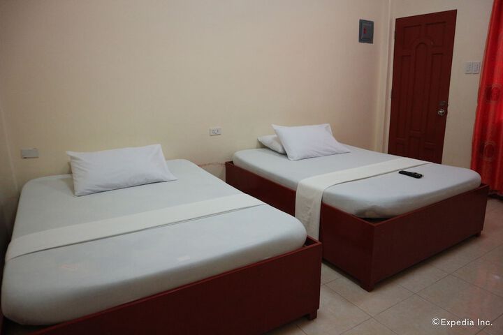 Room 14 of 36